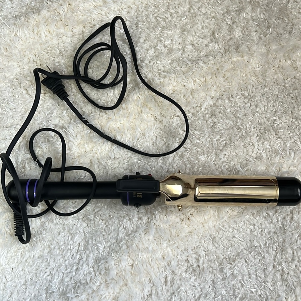 Hot Tools 1.5” curling iron